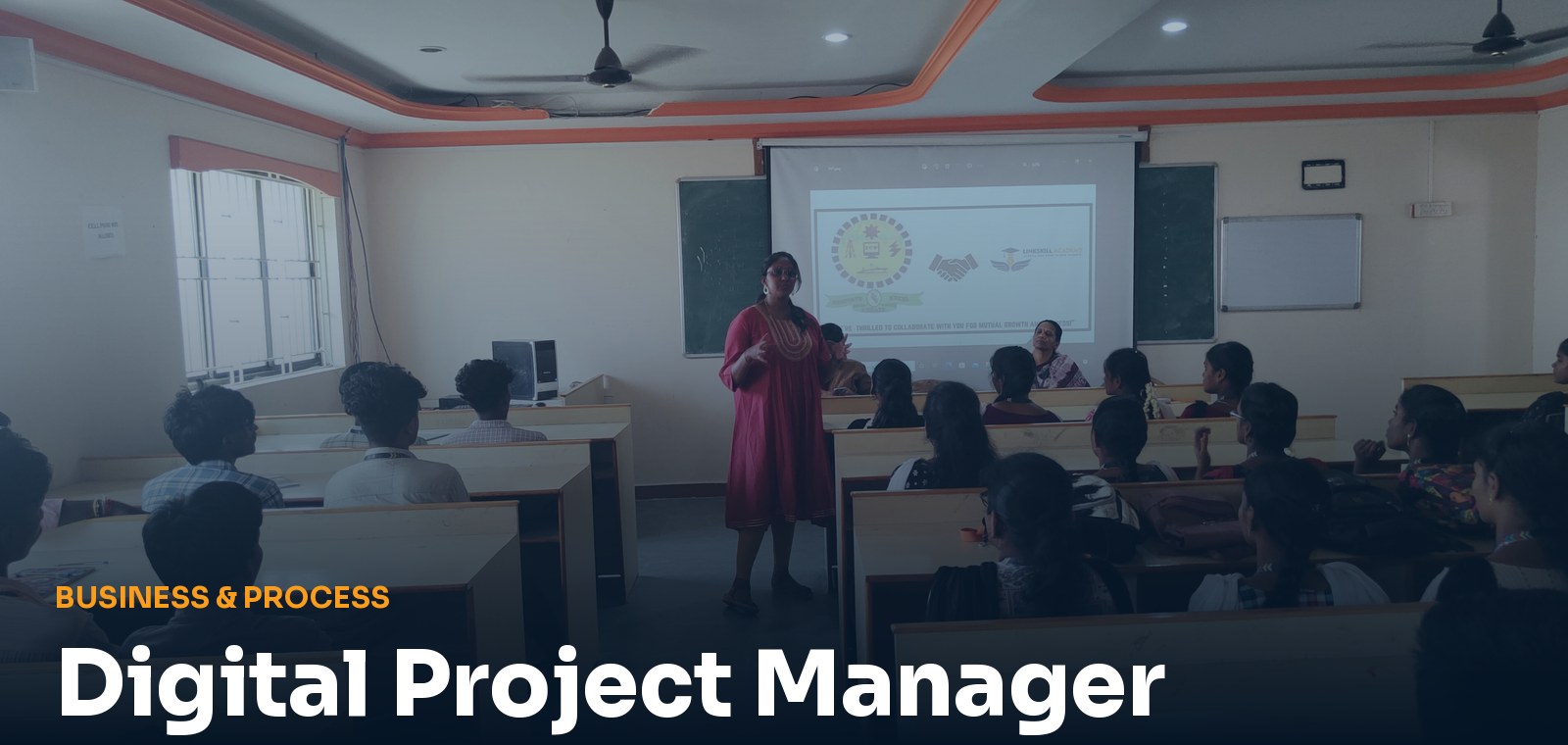 Digital Project Manager live training session at Linkskill Academy
